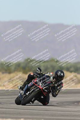 media/Oct-13-2025-Moto Forza (Mon) [[a66d839500]]/2-A Group/Session 3 (Turn 16)/